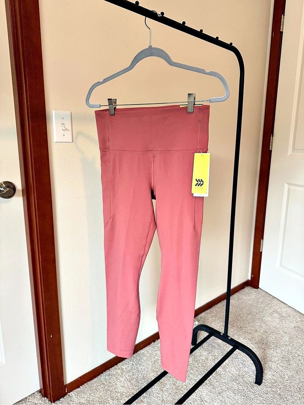 All in Motion Dynamic Flex 7/8 Length Pocketed Leggings Size Large (NWT)